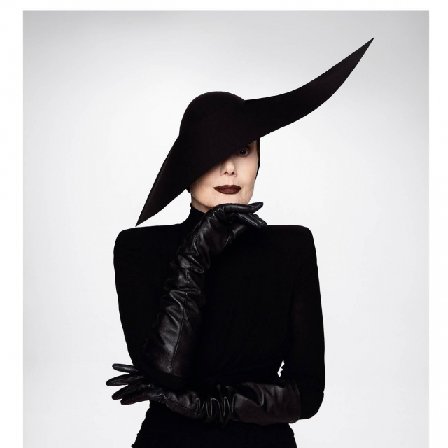 &lt;p&gt;fotografije MARKO GRUBIŠIĆ&lt;br&gt;
gost kreativni urednik SAŠA JOKOVIĆ&lt;br&gt;
stilistica ANA NIKAČEVIĆ&lt;br&gt;
make up SAŠA JOKOVIĆ&lt;/p&gt;
